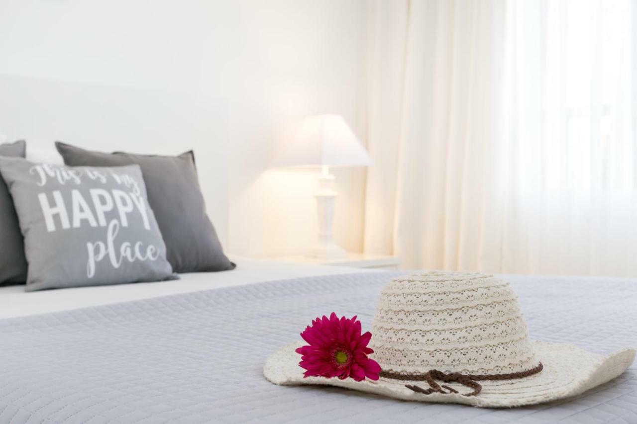 Litoral Mar Dream 17, Beach Front, Free Wi-Fi, Private Parking, Pool Portimao Exterior photo